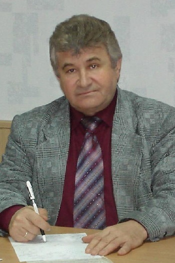 Демченко Віктор Іванович – директор, кандидат наук державного управління